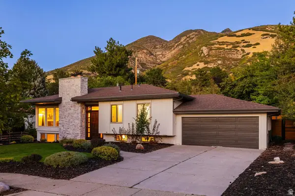 8505 S Kings Cove Dr E, Salt Lake City, UT 84121