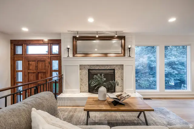 8505 S Kings Cove Dr E, Salt Lake City, UT 84121 - #2