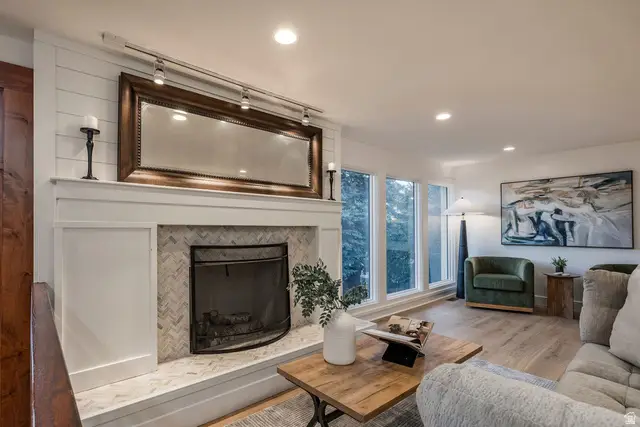 8505 S Kings Cove Dr E, Salt Lake City, UT 84121 - #3