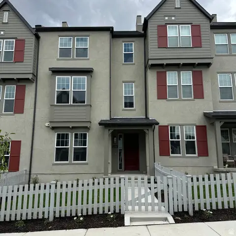 11366 S Watercourse Rd W #389, South Jordan, UT 84009