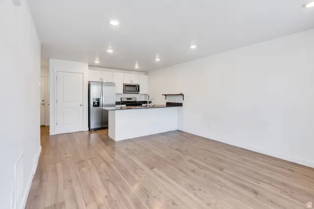 3892 S Buckland Dr W, Magna, UT 84044 - #2