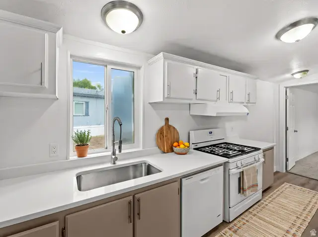 125 Barrington Way, Layton, UT 84041 - #3