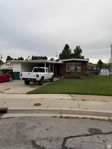 2338 W 4925 S, Roy, UT 84067