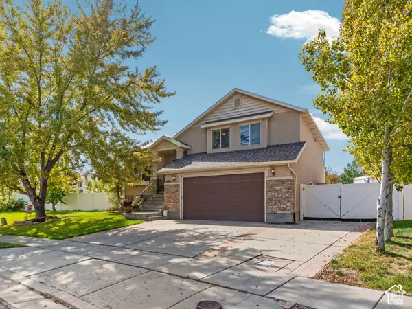 1060 W Ascot Dr, North Salt Lake, UT 84054