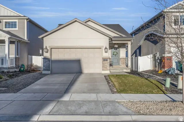 1729 S Haven Pkwy, West Haven, UT 84401 - #1