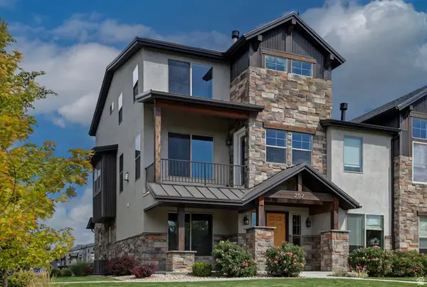 252 E Sandy Sage Way, Sandy, UT 84070