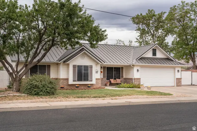 89 E 1050 N, Hurricane, UT 84737 - #2