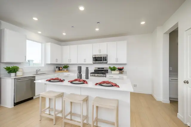 6012 W Sapphire St, West Jordan, UT 84081 - #3