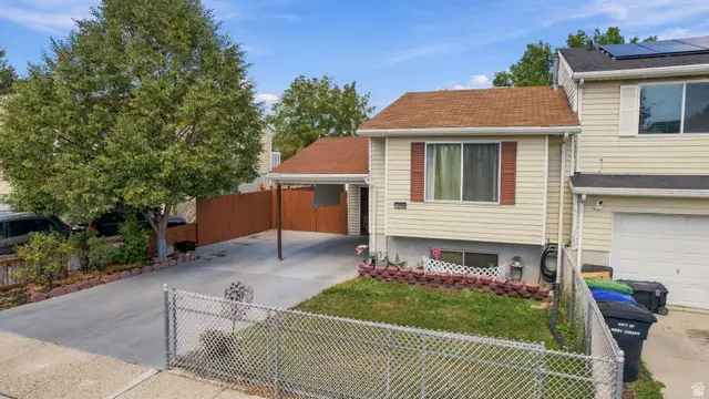 1466 W Twin Oaks Dr S, West Jordan, UT 84088 - #2