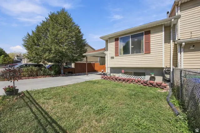 1466 W Twin Oaks Dr S, West Jordan, UT 84088 - #3