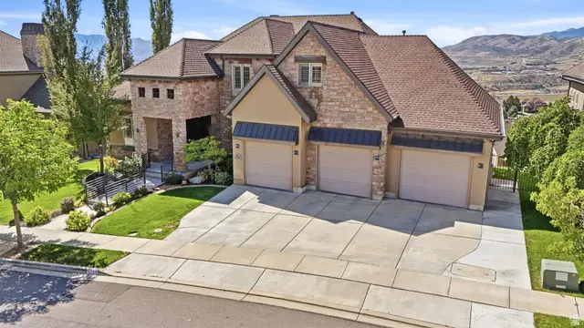 5119 N Ravencrest Ln, Lehi, UT 84043 - #1