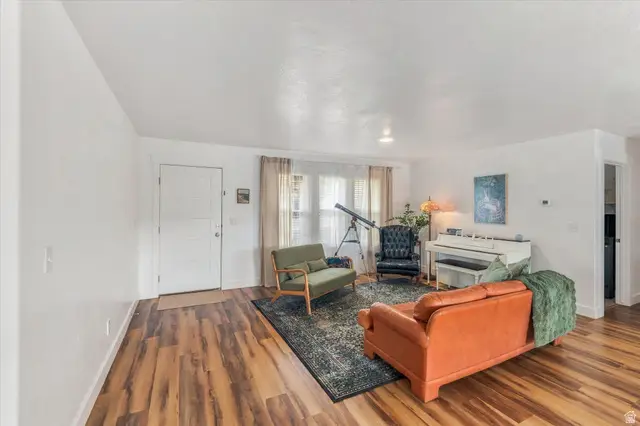 608 S 1380 E, Hyrum, UT 84319 - #2
