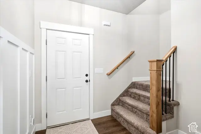 3034 S Edgewater Ln., Syracuse, UT 84075 - #3