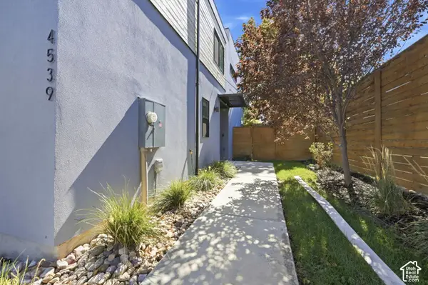 4539 S Bleecker Pl, Millcreek, UT 84117