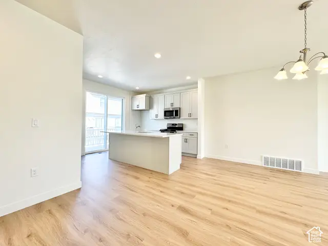 1650 N Main St, Layton, UT 84041 - #2