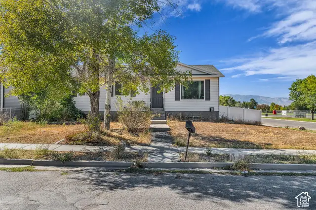 395 N Landmark Dr W, Tooele, UT 84074 - #2