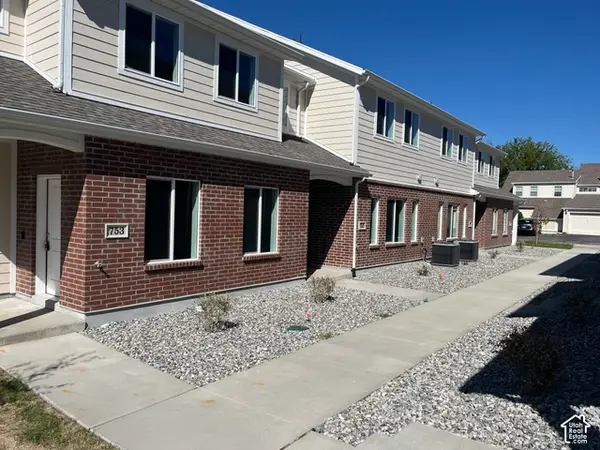 765 N Pheasantbrook Dr, Centerville, UT 84014