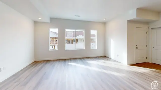 765 N Pheasantbrook Dr, Centerville, UT 84014 - #3