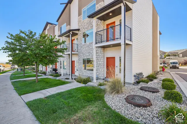 3108 N Bend Ln, Layton, UT 84040 - #3