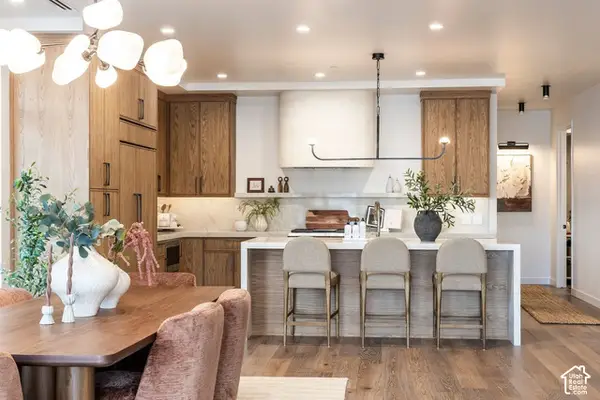7367 S Canyon Center Pkwy #402, Cottonwood Heights, UT 84121