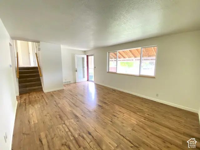 2989 S Rae St W, West Valley City, UT 84120 - #3