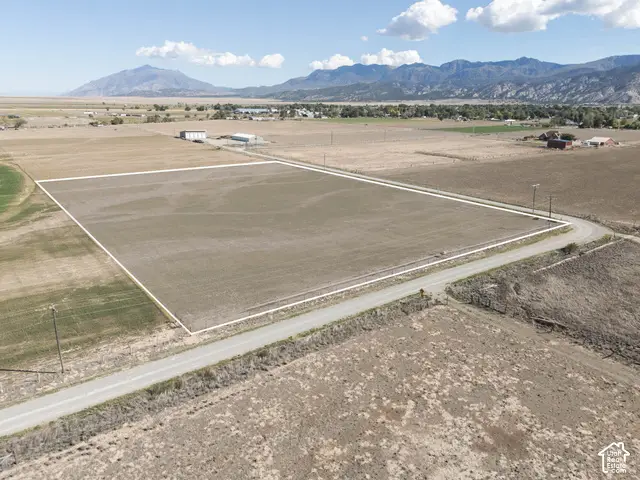 715 W Crooked Ln, Levan, UT 84639 - #1