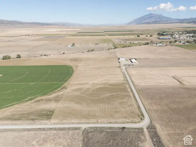 715 W Crooked Ln, Levan, UT 84639 - #3