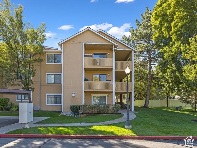 1276 E Ridge Meadow Ln #7T, Cottonwood Heights, UT 84047 - #2