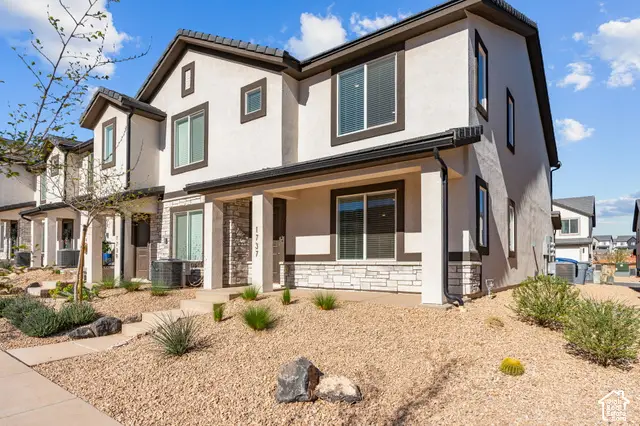 1737 S Devils Garden Ln, Washington, UT 84780 - #2