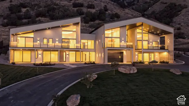 382 N 900 E, Providence, UT 84332 - #1