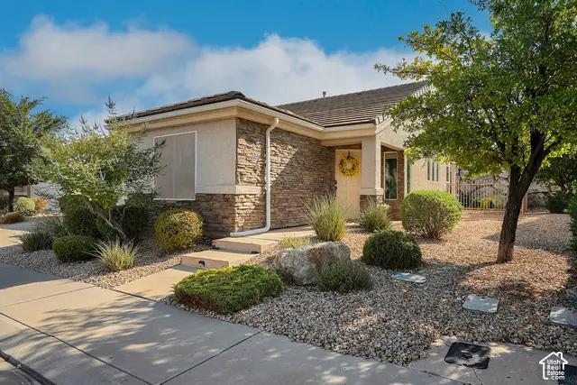4387 S Kiva Hill Dr, Saint George, UT 84790 - #3