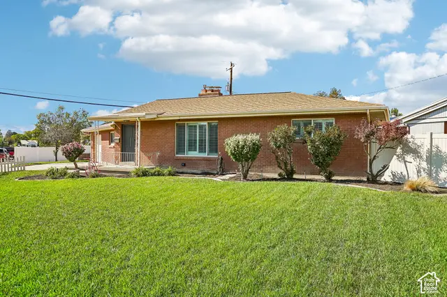 68 W Columbia Dr, Midvale, UT 84047 - #3