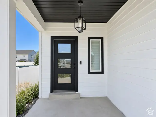 5163 N Folkstone Dr, Eagle Mountain, UT 84005 - #2