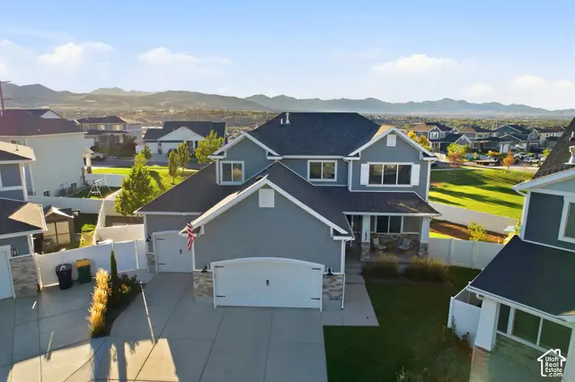 1034 W Molly Pitcher Cir, Bluffdale, UT 84065 - #1