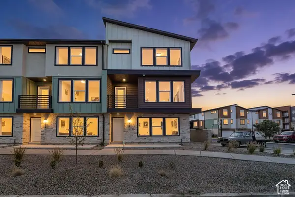 132 E Chambord Ct S, Sandy, UT 84070