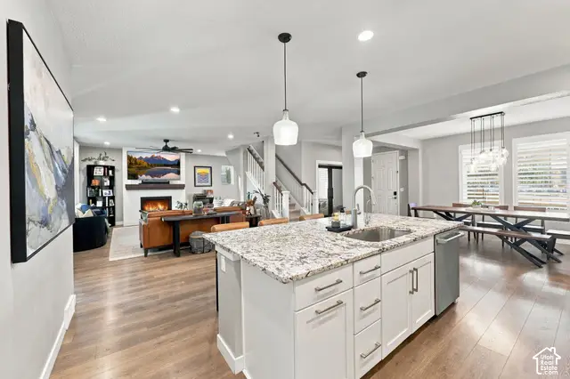 6357 W Lake Ave, South Jordan, UT 84009 - #3