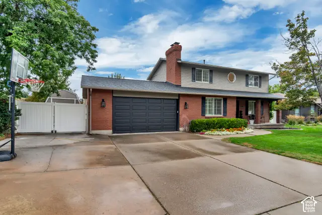 8498 S Terrace Dr E, Sandy, UT 84093 - #2
