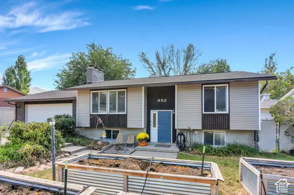 892 E Bear Canyon Rd S, Sandy, UT 84094