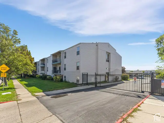 1861 W 600 N #A-6, Salt Lake City, UT 84116 - #1
