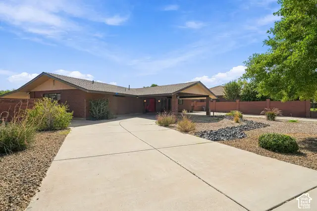 1125 W Goldenrod Cir, Saint George, UT 84790 - #3