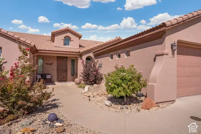 2665 E Upper Canyon Dr, Washington, UT 84780 - #3
