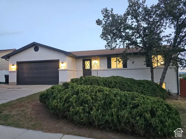 995 W River Point Cir, Murray, UT 84123 - #2