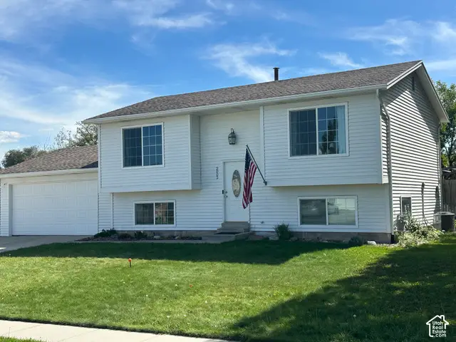 2005 W 11970 S, Riverton, UT 84065 - #1