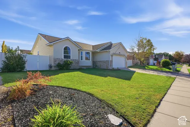 5221 W Elk Horn Peak Dr S, Riverton, UT 84096 - #2