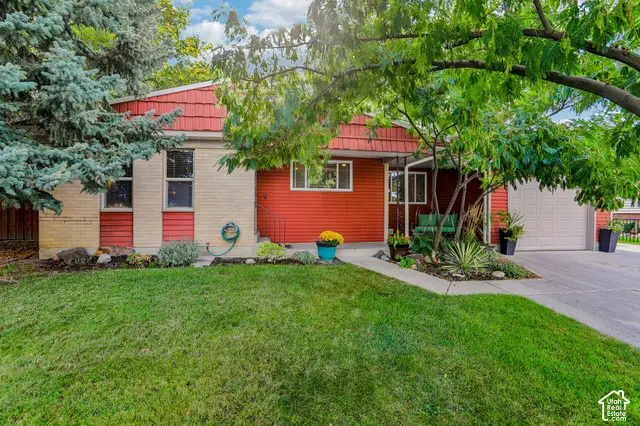 7449 S Bridgewater Dr, Cottonwood Heights, UT 84121 - #1