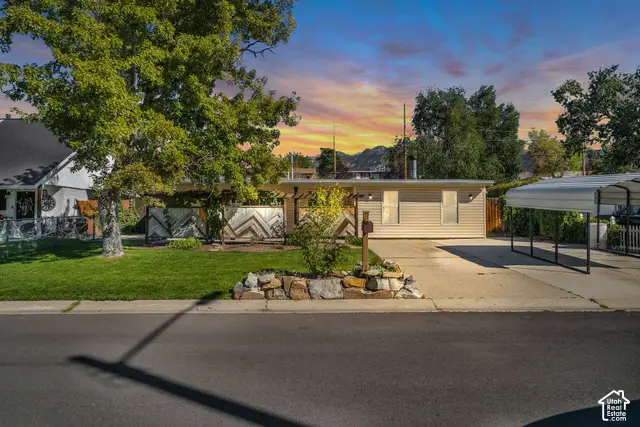 10277 S Zinnia Way, Sandy, UT 84094 - #1
