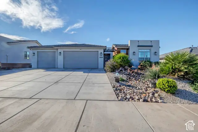 3008 E Photinia Dr, Saint George, UT 84790 - #1