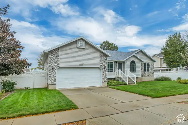 1059 W Buckskin N, West Jordan, UT 84088 - #2