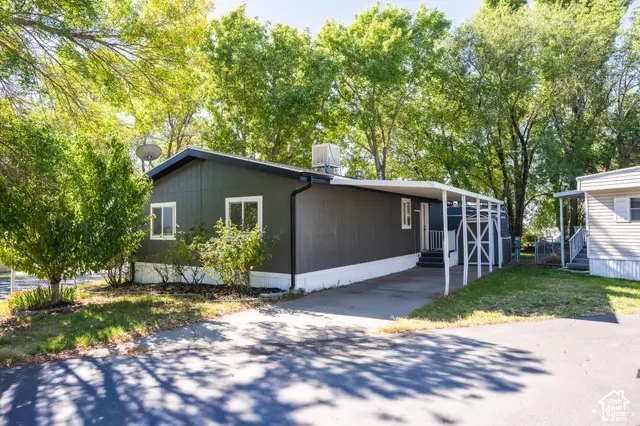 96 Barrington Way, Layton, UT 84041 - #2