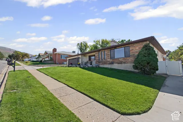 946 E Arlington Way S, Bountiful, UT 84010 - #3